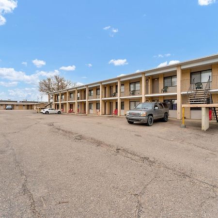 Ranchmen Motel Medicine Hat Exteriör bild