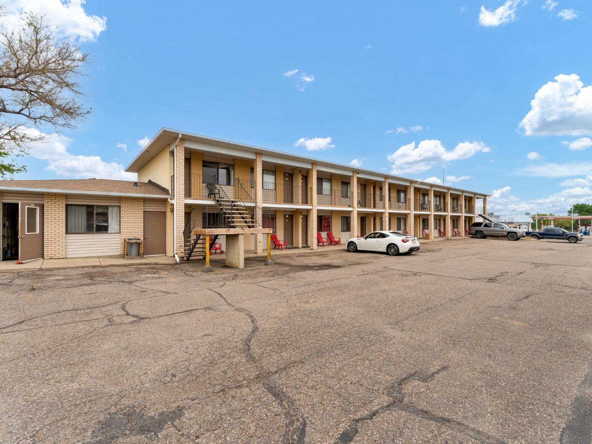 Ranchmen Motel Medicine Hat Exteriör bild
